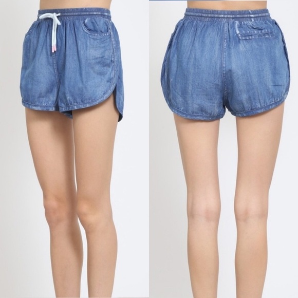 ♻️4/$15♻️Denim Dolphin Hem Shorts - Picture 2 of 2